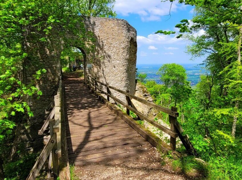 Ehemaliger Burgstall Genkingen, Germany